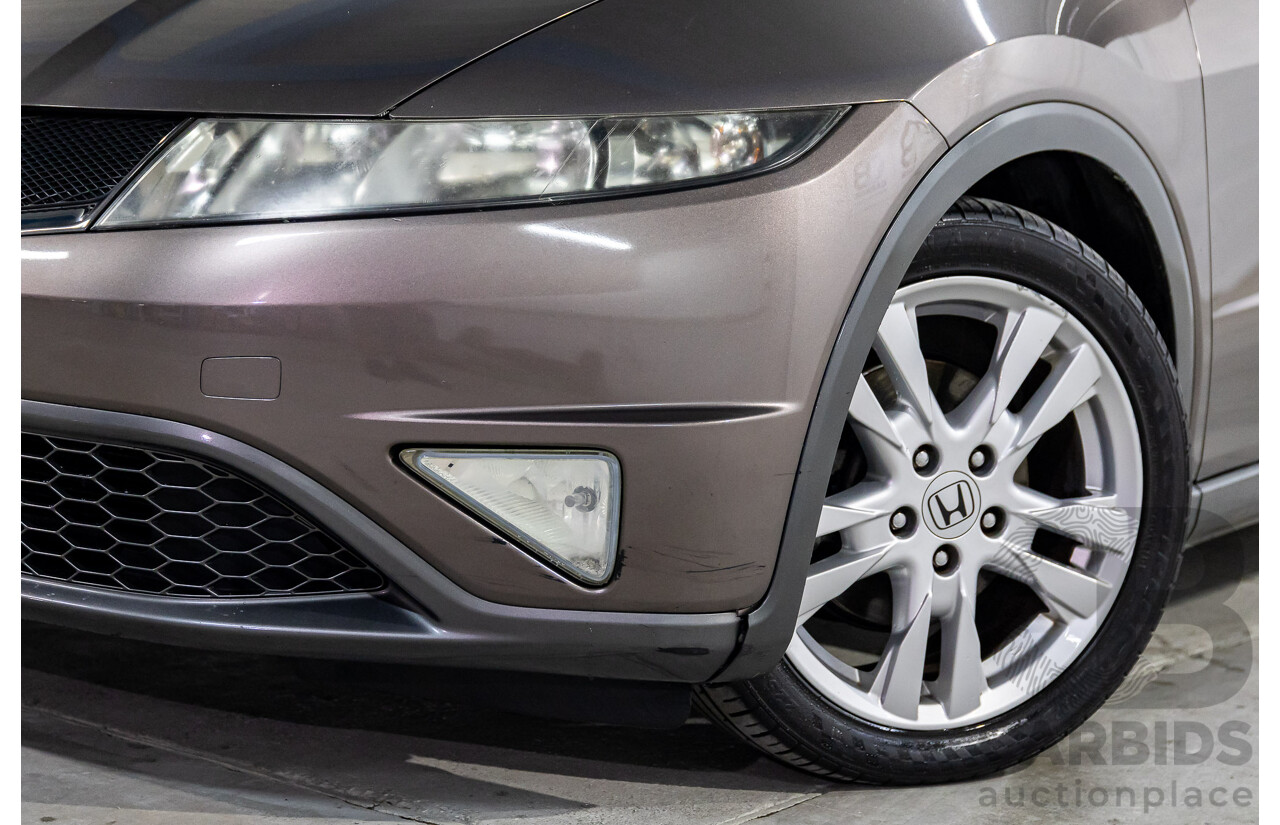 7/2011 Honda Civic Si FK MY11 5d Hatchback Urban Titianium Metallic 1.8L