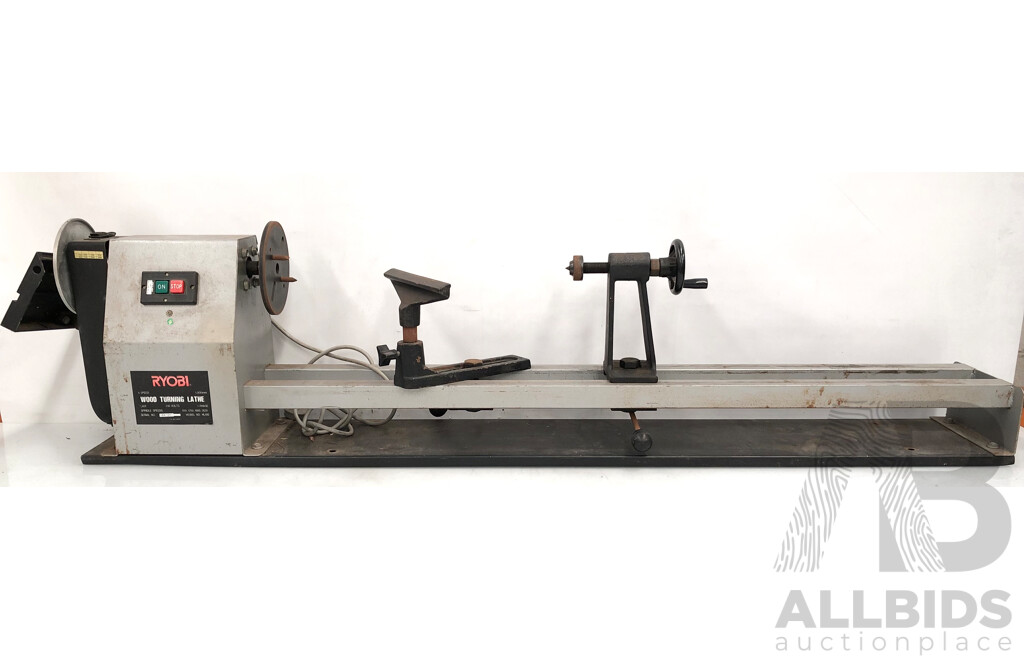 Ryobi 1000mm Wood Turning Lathe