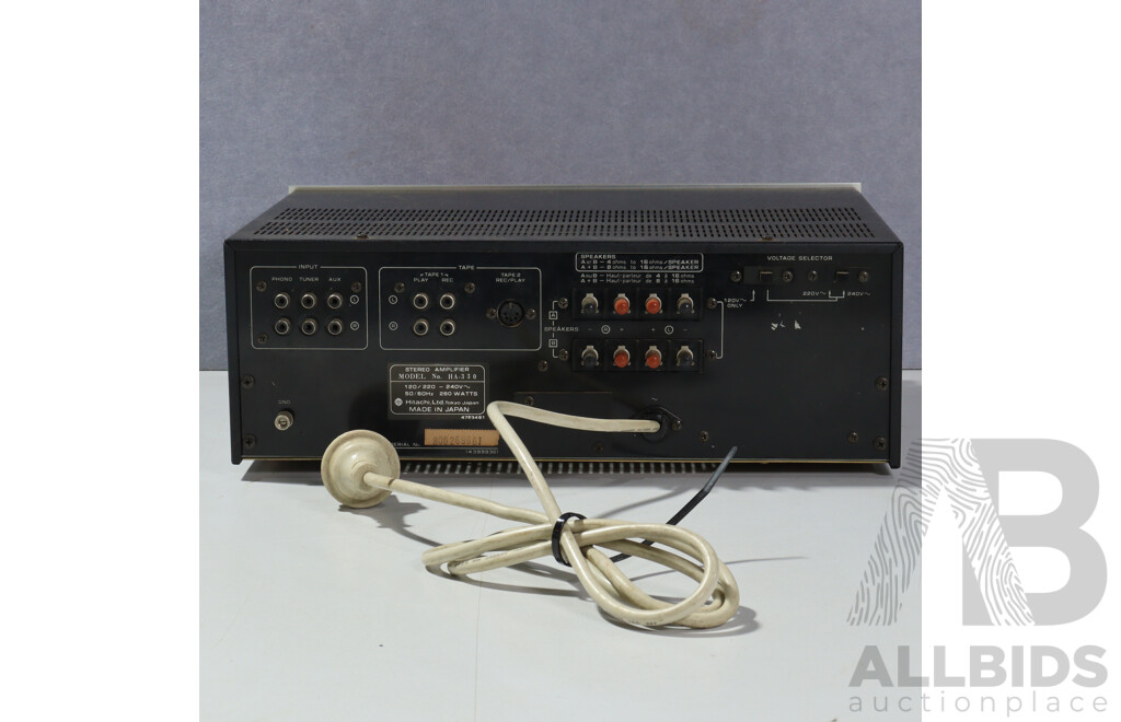 Hitachi Stereo Amplifier HA 330