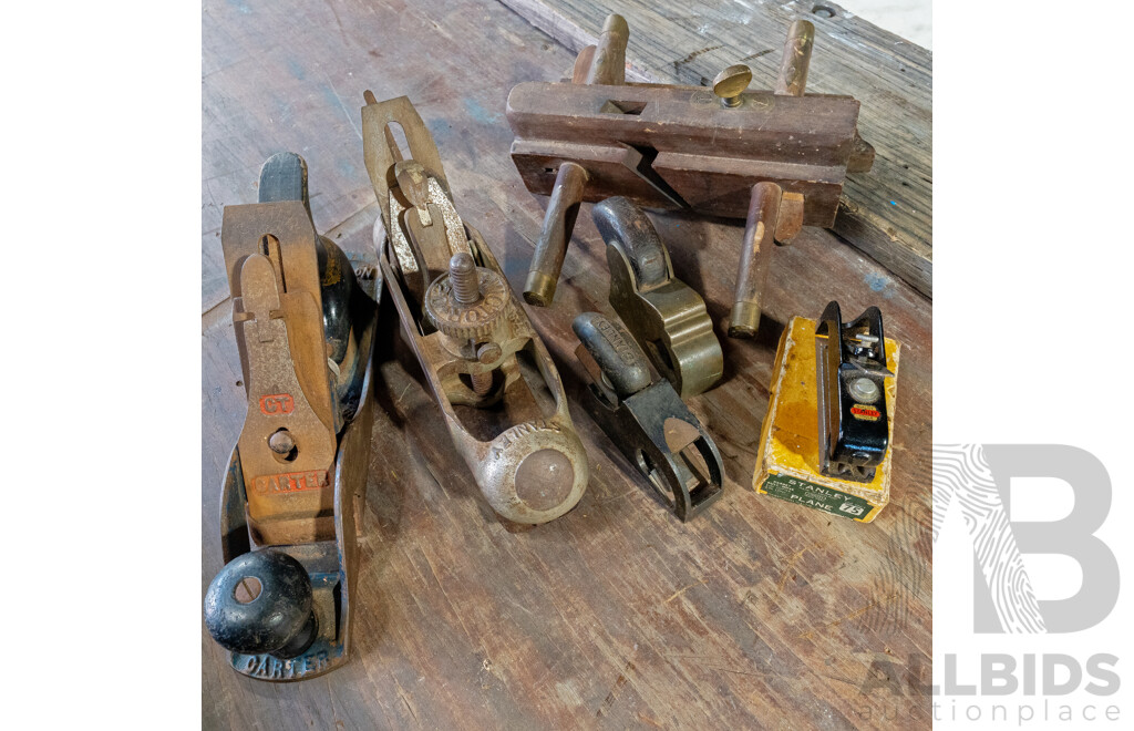 Collection of Vintage Hand Tool Inc Stanley U.S.A, Stanley England and Carter Tools Australia