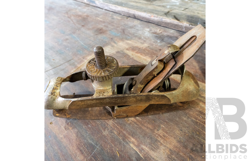 Collection of Vintage Hand Tool Inc Stanley U.S.A, Stanley England and Carter Tools Australia