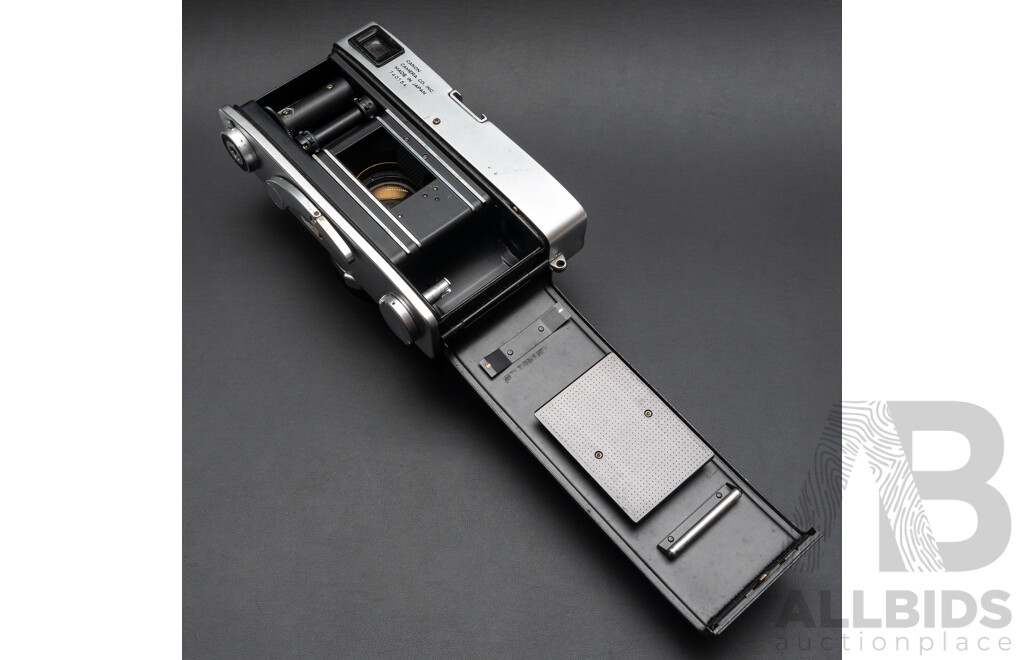 Lot of Four Vintage Cameras - Canonet, Kodak Disc 4000, Kodak Retinette