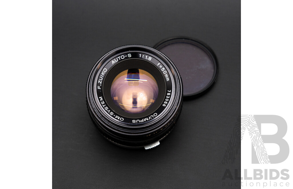 Olympus OM-1 with Zuiko Auto-S 50mm F/1.8