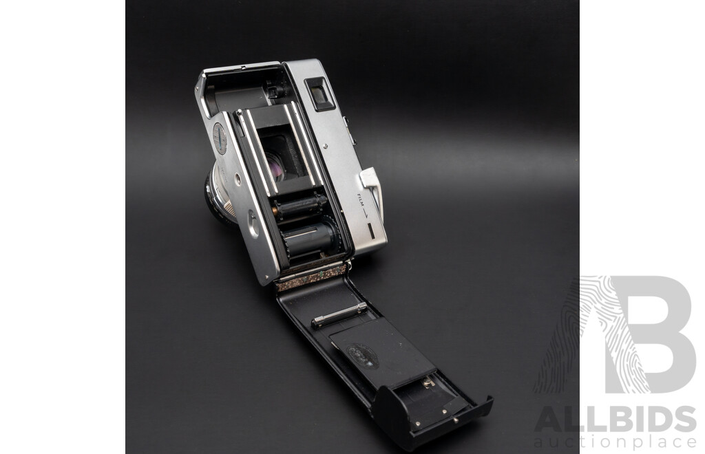 Minolta Hi-matic 7s with Rokkor 45mm F/1.8 Lens