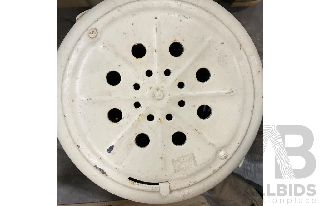 Vintage 1930 Valor 525R Kerosene Cooktop and Heater