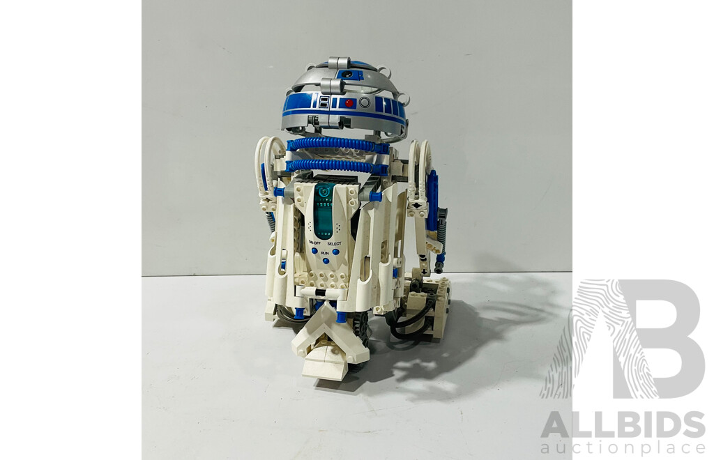 Partially built LEGO Mindstorms R2D2