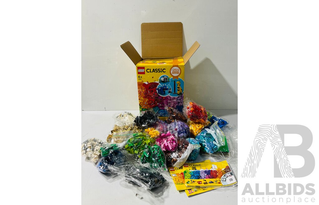 Lego Classic Set #11011 (partially Opened)