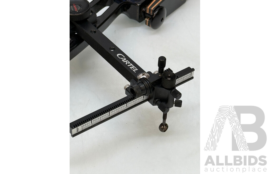 Hoyt Archery Bow with Winstorm Bow Limbs