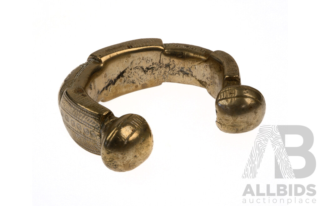 VIntage African Heavy Brass Touareg Khalkhal Bracelet with Engraved Decoration