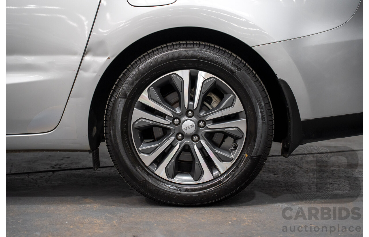 05/2019 Kia Carnival SLi YP PE MY19 4D Wagon Silky Silver Metallic Turbo Diesel 2.2L - 8 seater