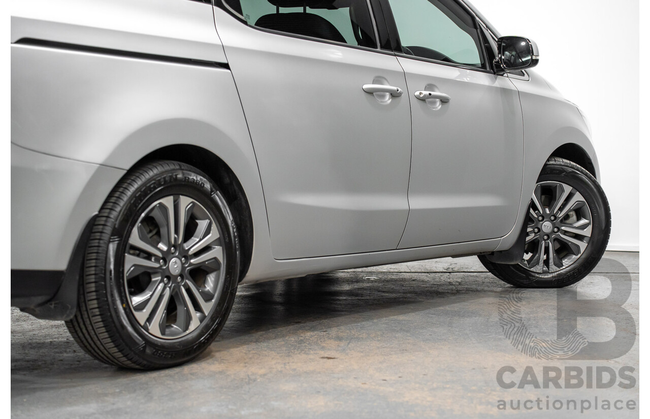 05/2019 Kia Carnival SLi YP PE MY19 4D Wagon Silky Silver Metallic Turbo Diesel 2.2L - 8 seater