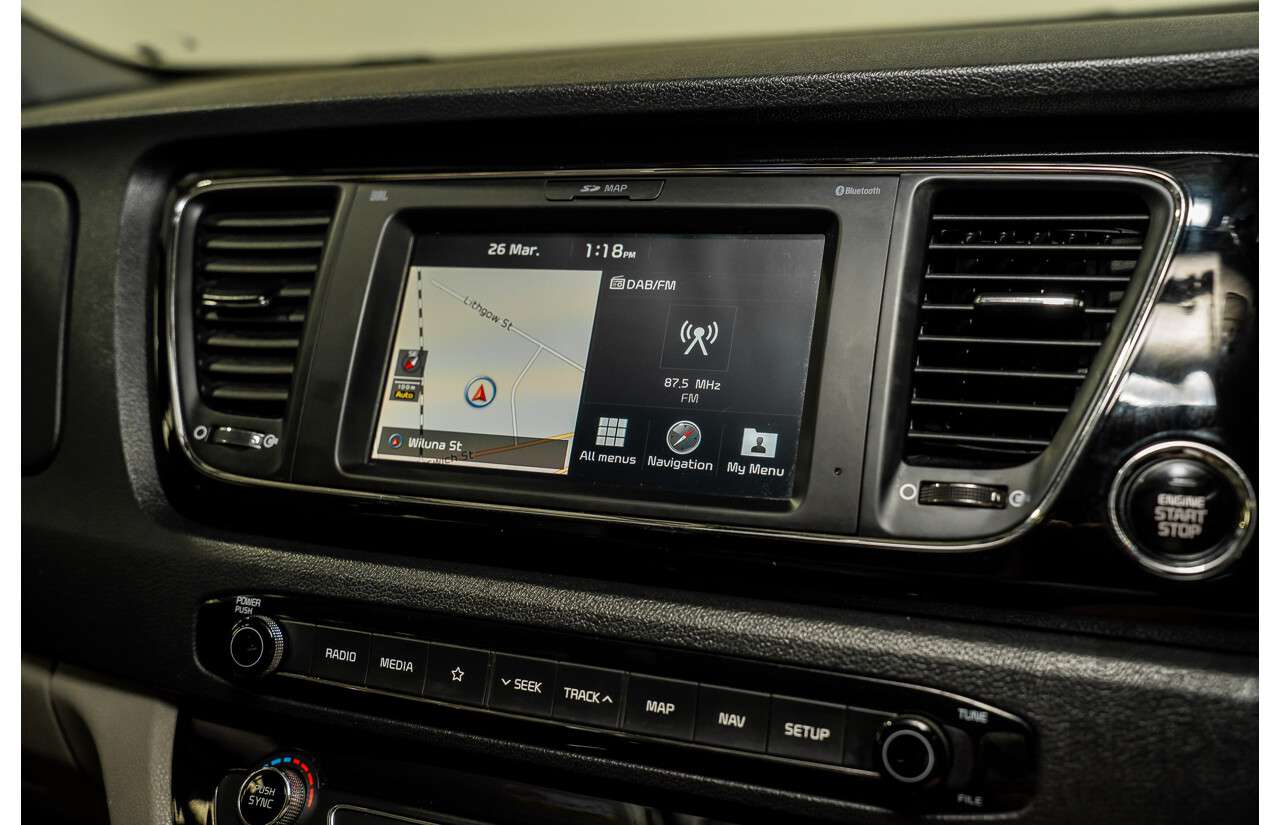 05/2019 Kia Carnival SLi YP PE MY19 4D Wagon Silky Silver Metallic Turbo Diesel 2.2L - 8 seater