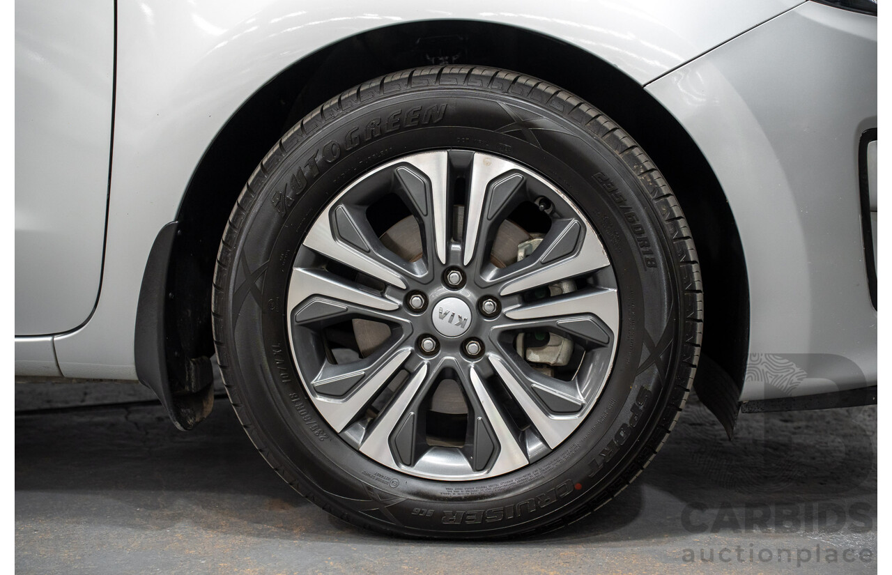 05/2019 Kia Carnival SLi YP PE MY19 4D Wagon Silky Silver Metallic Turbo Diesel 2.2L - 8 seater