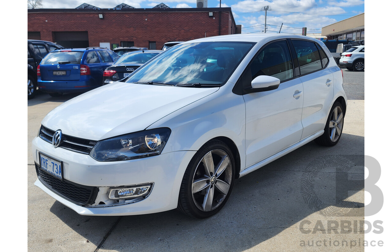 9/2012 Volkswagen Polo 77 TSI Comfortline 6R MY12 5d Hatchback White 1.2L