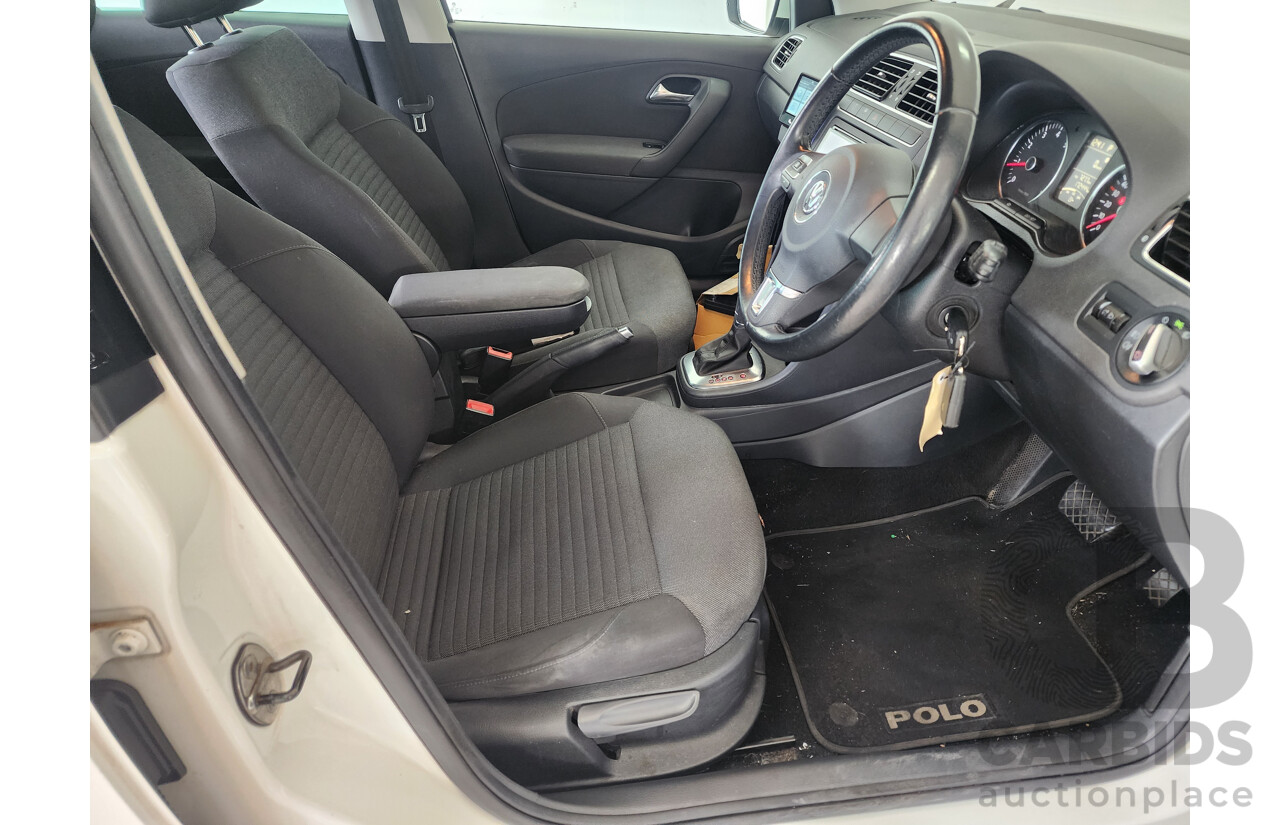 9/2012 Volkswagen Polo 77 TSI Comfortline 6R MY12 5d Hatchback White 1.2L