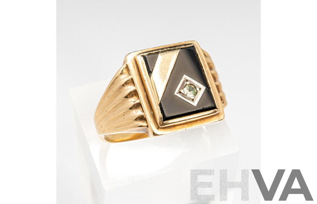 9ct Vintage Onyx & Diamond Mens Signet Ring, TDW 0.05ct, Size V, 6.65 Grams
