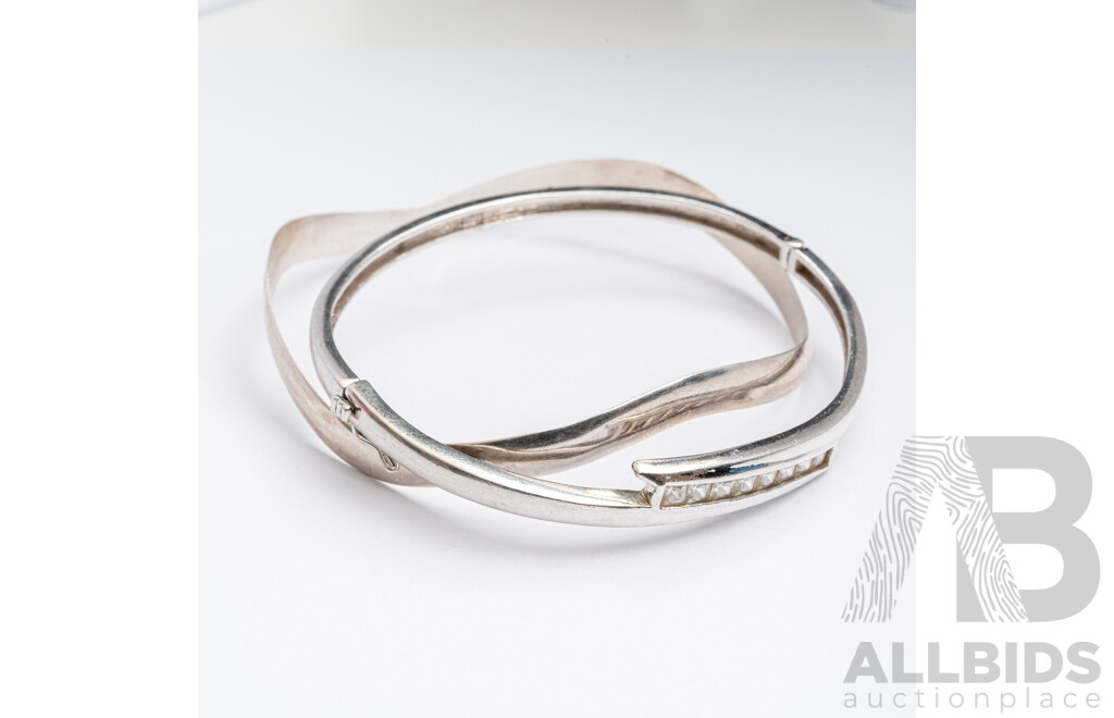 Sterling Silver Wave Bangle and Sterling Silver Hinged Cubic Zirconia Bangle, 26.0 Grams