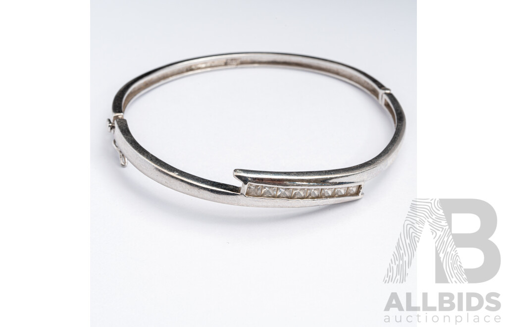 Sterling Silver Wave Bangle and Sterling Silver Hinged Cubic Zirconia Bangle, 26.0 Grams
