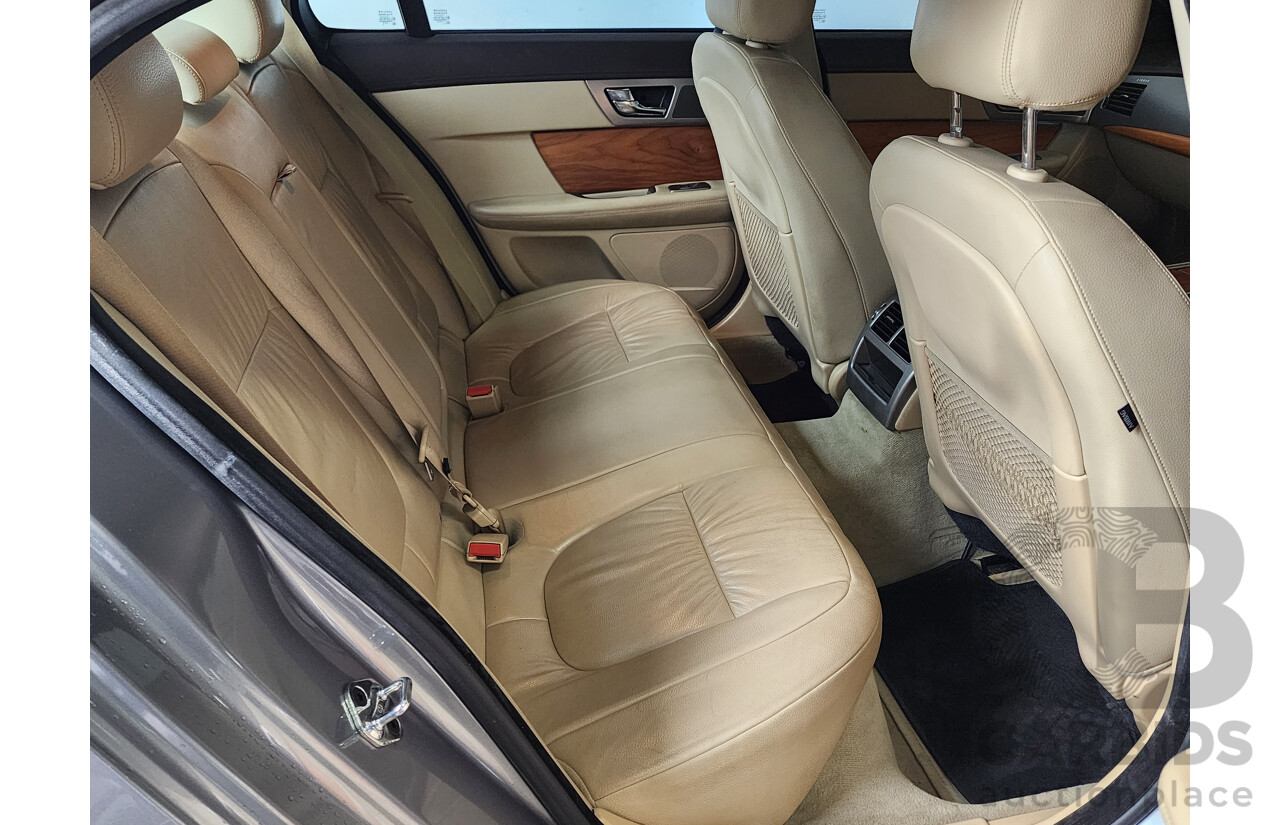 8/2009 Jaguar XF 3.0 V6 Diesel S Luxury MY10 4d Sedan Lunar Grey Turbo Diesel 3.0L