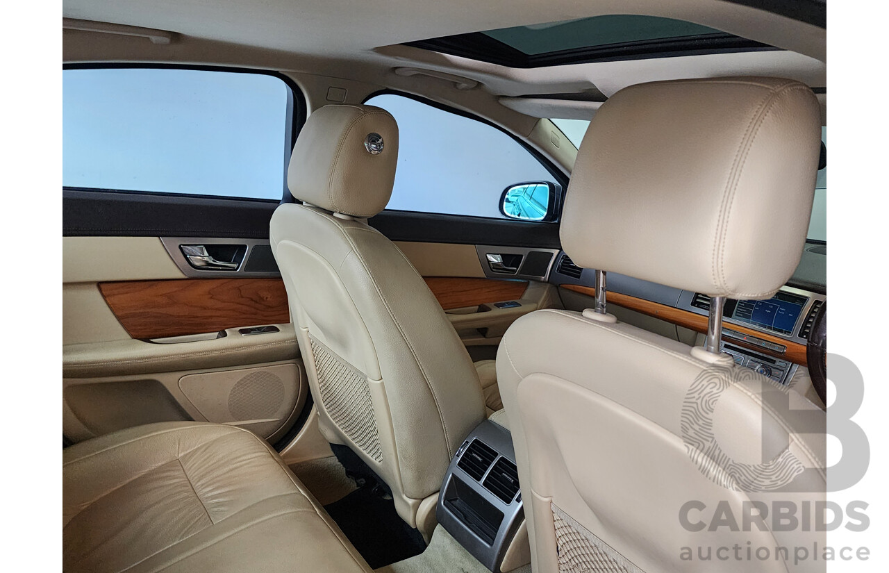 8/2009 Jaguar XF 3.0 V6 Diesel S Luxury MY10 4d Sedan Lunar Grey Turbo Diesel 3.0L