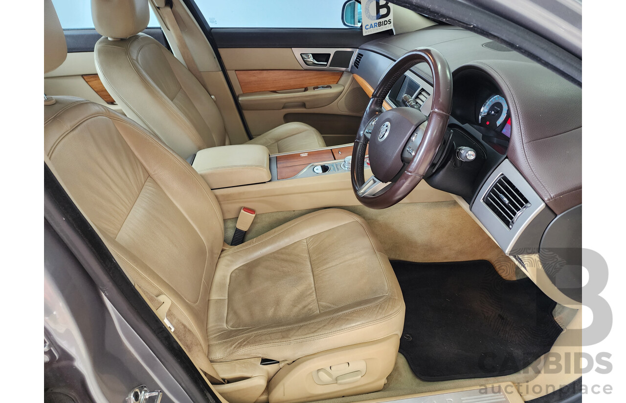 8/2009 Jaguar XF 3.0 V6 Diesel S Luxury MY10 4d Sedan Lunar Grey Turbo Diesel 3.0L