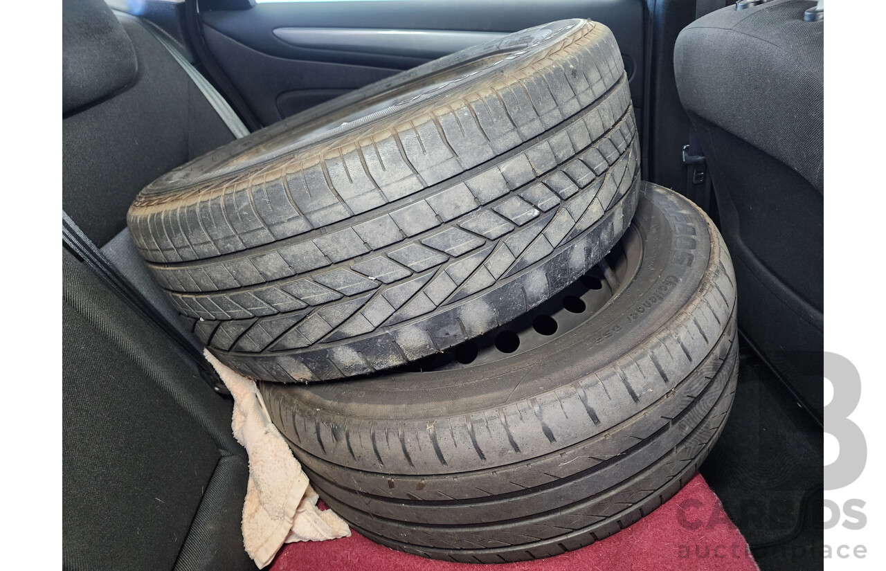 11/2010 Ford Mondeo LX TDCi MB 5d Hatchback Silver 2.0L