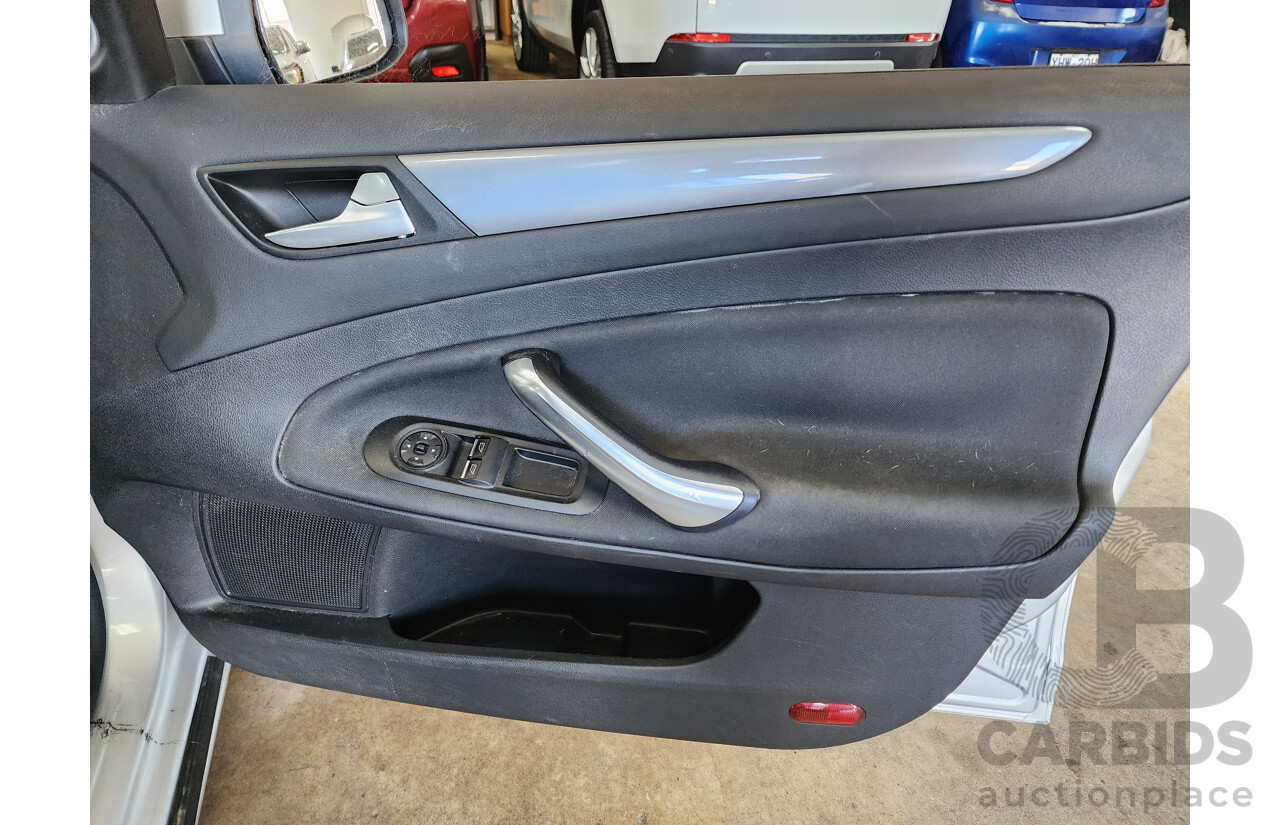 11/2010 Ford Mondeo LX TDCi MB 5d Hatchback Silver 2.0L