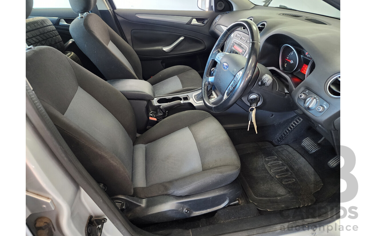 11/2010 Ford Mondeo LX TDCi MB 5d Hatchback Silver 2.0L