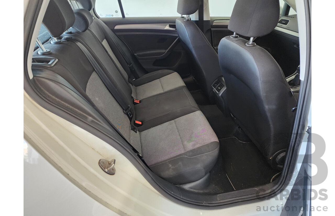 4/2016 Volkswagen Golf 92 TSI AU MY16 5d Hatchback White 1.4L