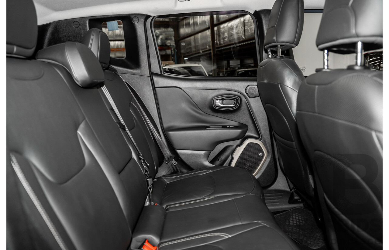 02/2016 Jeep Renegade LIMITED FWD BU 4D Wagon Black Turbo 1.4L