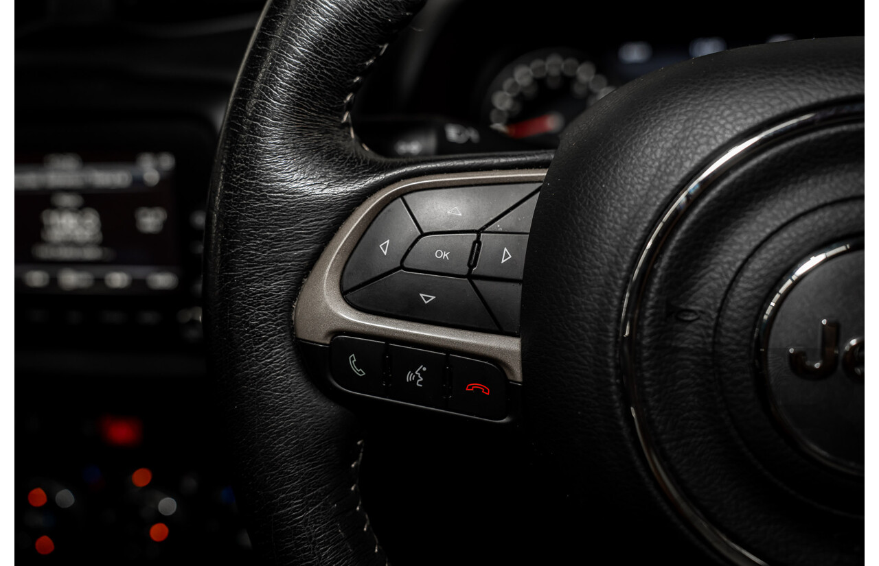 02/2016 Jeep Renegade LIMITED FWD BU 4D Wagon Black Turbo 1.4L