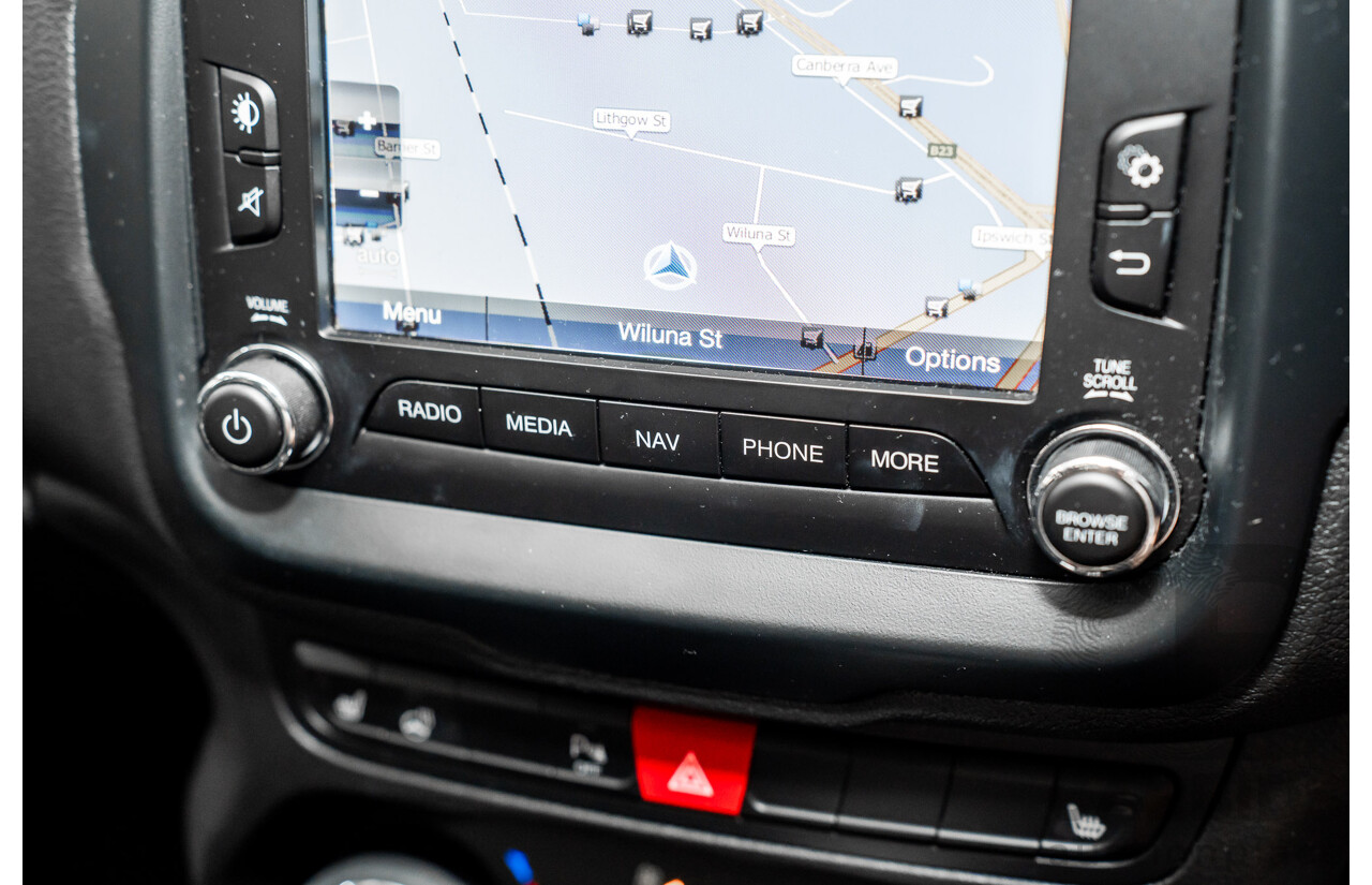 02/2016 Jeep Renegade LIMITED FWD BU 4D Wagon Black Turbo 1.4L