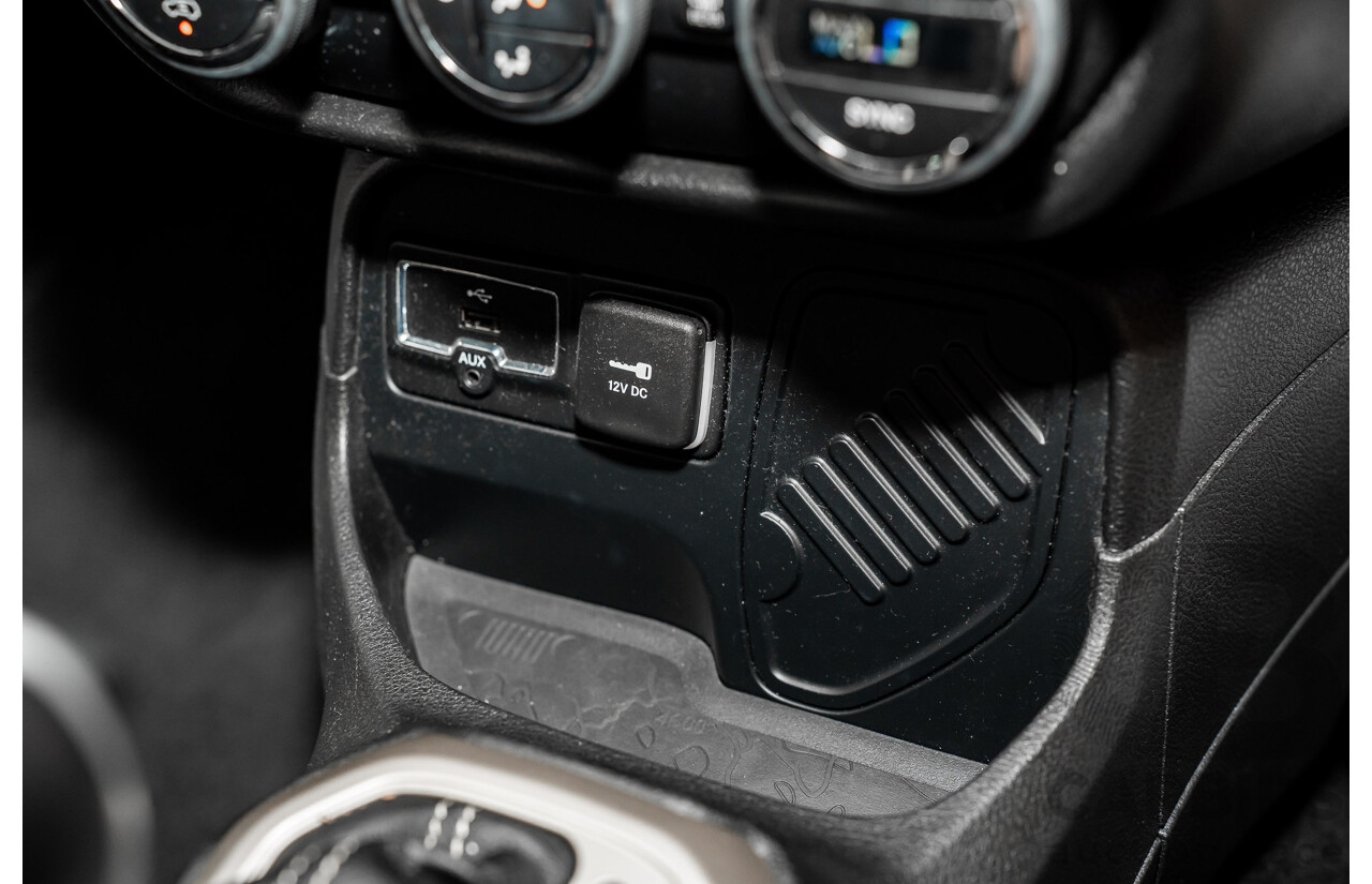 02/2016 Jeep Renegade LIMITED FWD BU 4D Wagon Black Turbo 1.4L