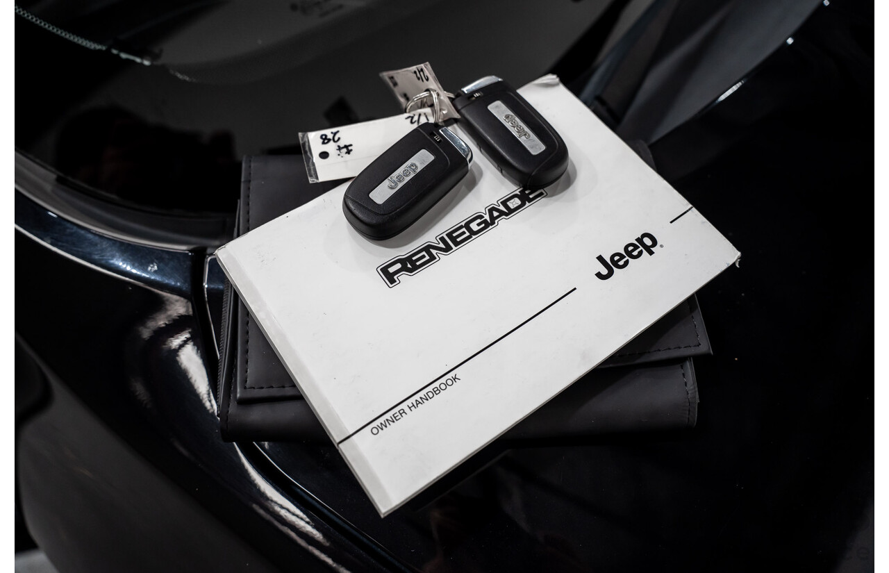 02/2016 Jeep Renegade LIMITED FWD BU 4D Wagon Black Turbo 1.4L