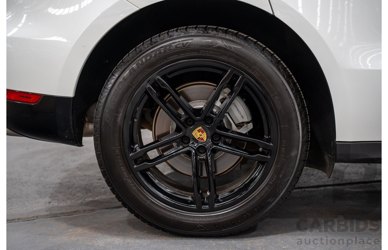 03/2015 Porsche Macan S DIESEL (AWD) MY15 4D Wagon White Turbo Diesel 3.0L