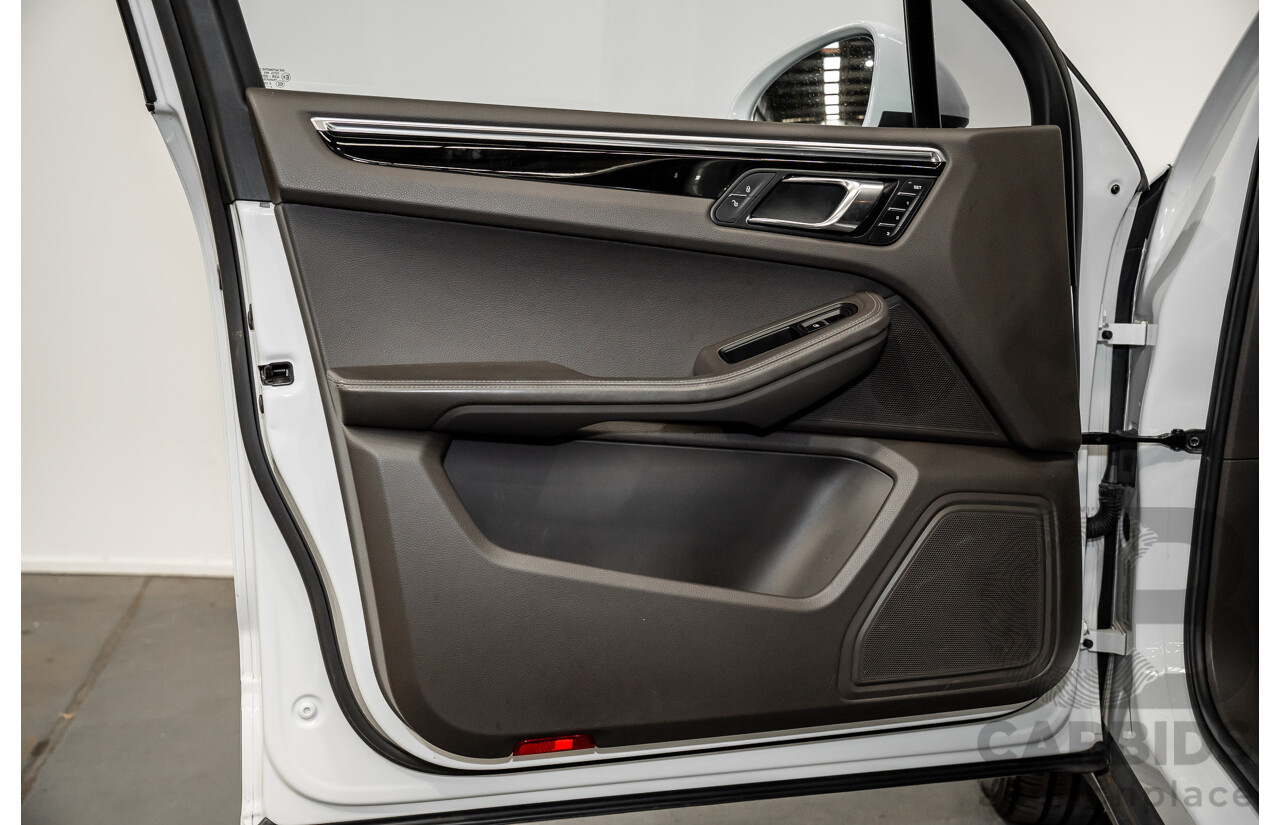 03/2015 Porsche Macan S DIESEL (AWD) MY15 4D Wagon White Turbo Diesel 3.0L