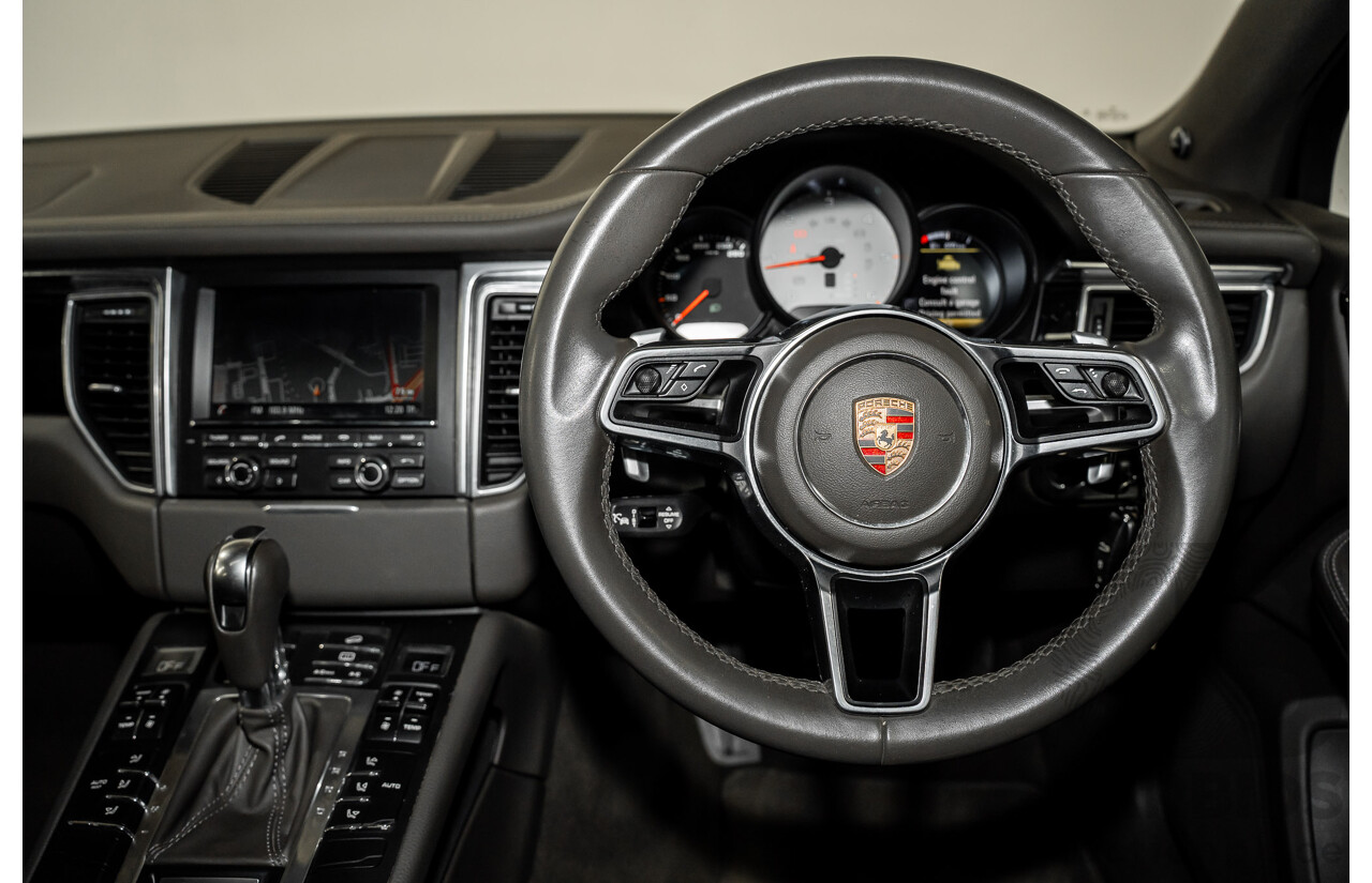 03/2015 Porsche Macan S DIESEL (AWD) MY15 4D Wagon White Turbo Diesel 3.0L