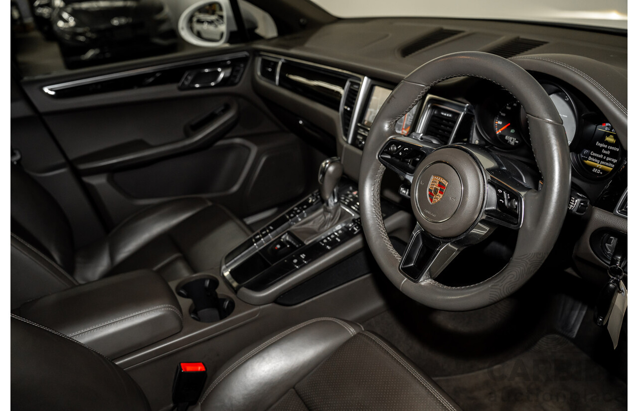 03/2015 Porsche Macan S DIESEL (AWD) MY15 4D Wagon White Turbo Diesel 3.0L