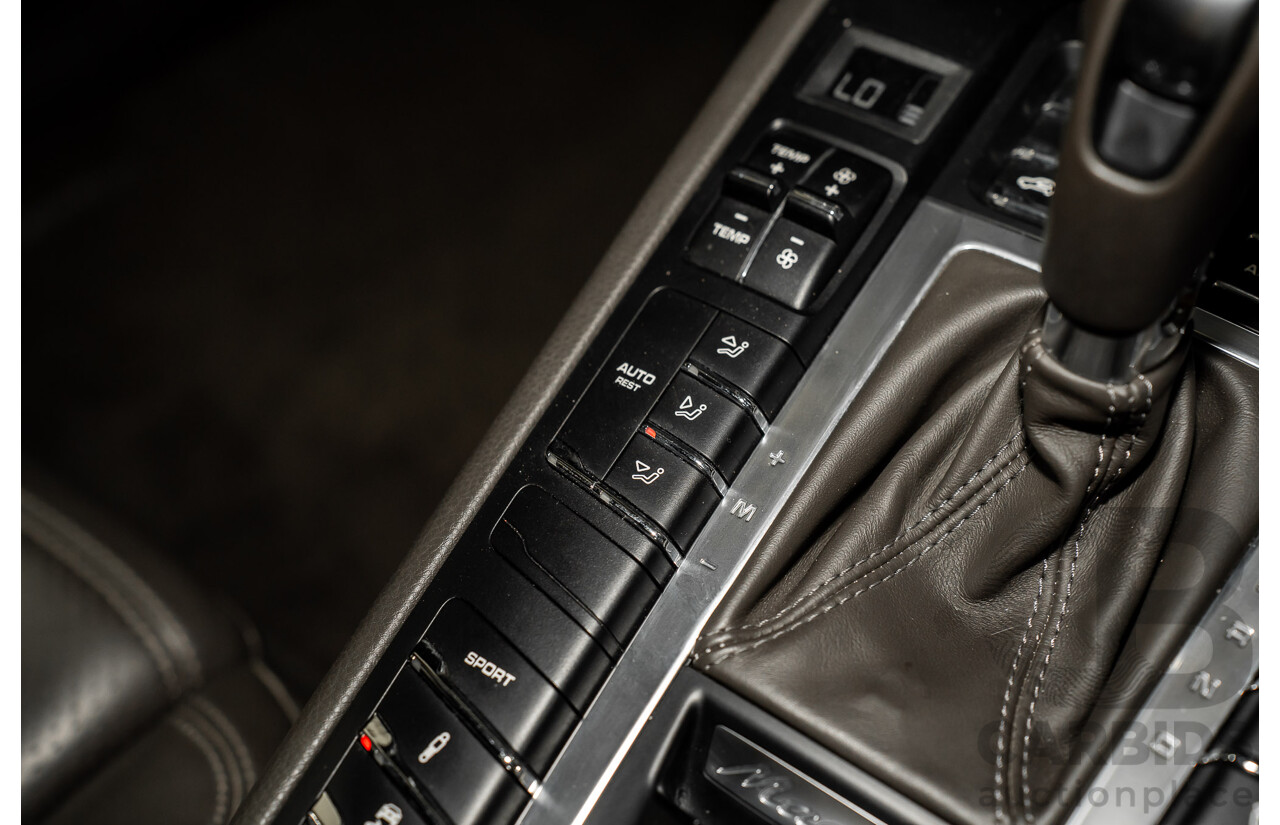 03/2015 Porsche Macan S DIESEL (AWD) MY15 4D Wagon White Turbo Diesel 3.0L