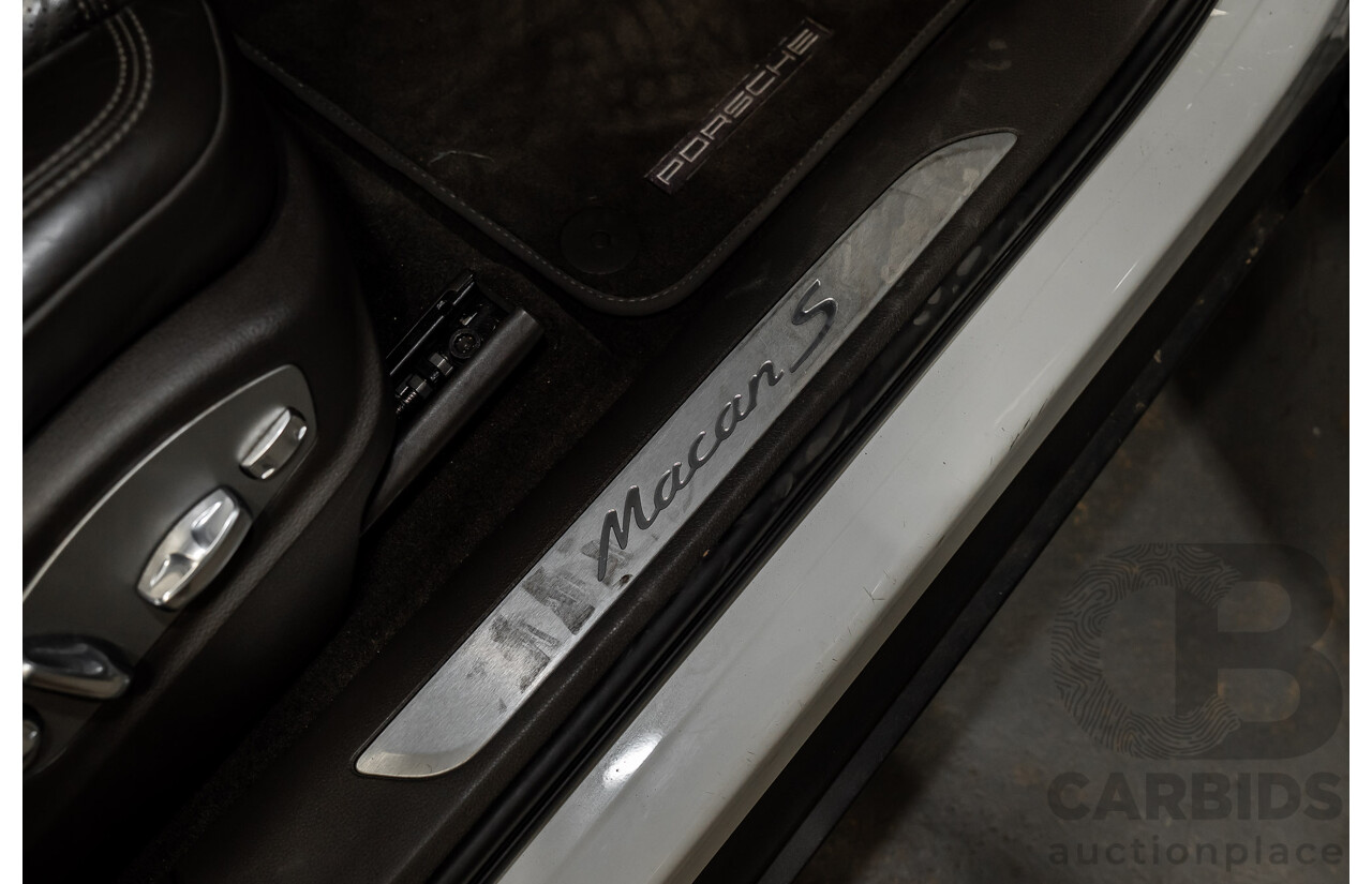 03/2015 Porsche Macan S DIESEL (AWD) MY15 4D Wagon White Turbo Diesel 3.0L