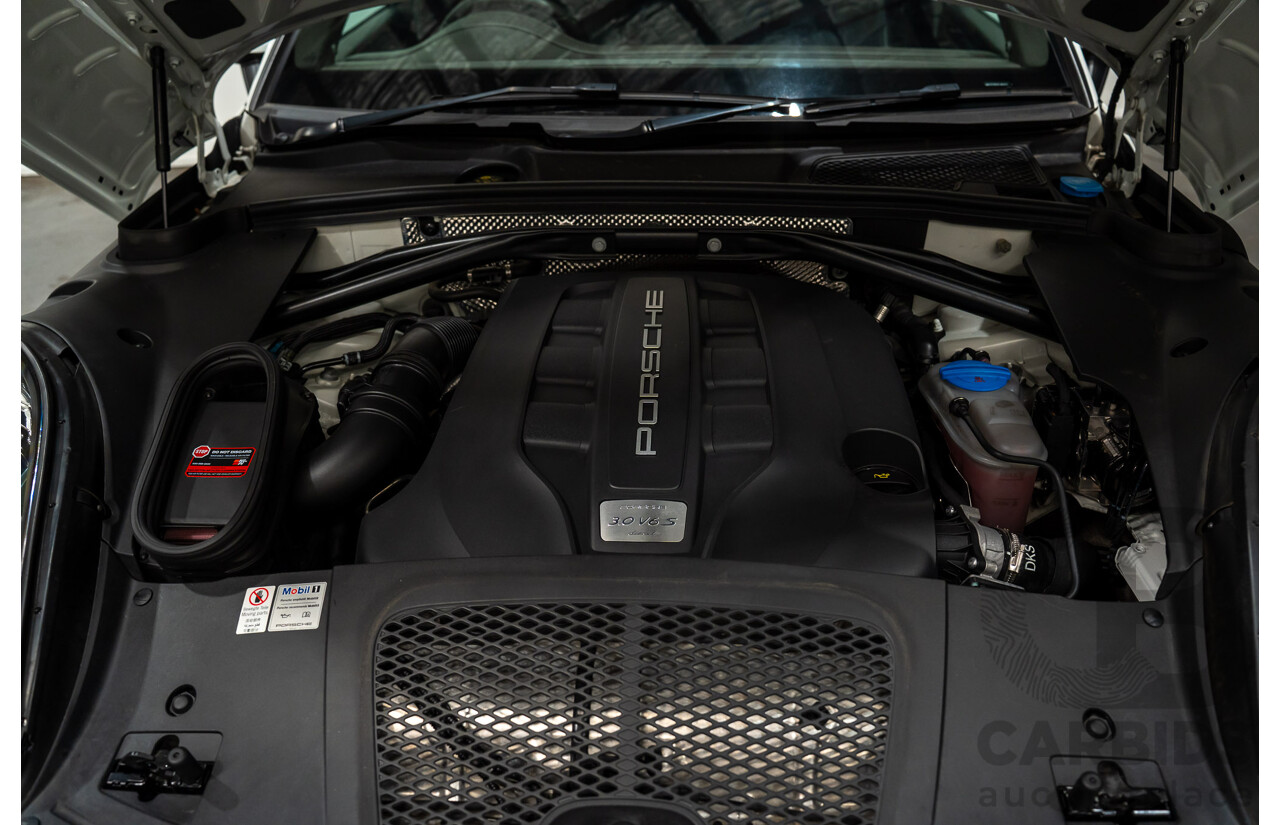 03/2015 Porsche Macan S DIESEL (AWD) MY15 4D Wagon White Turbo Diesel 3.0L