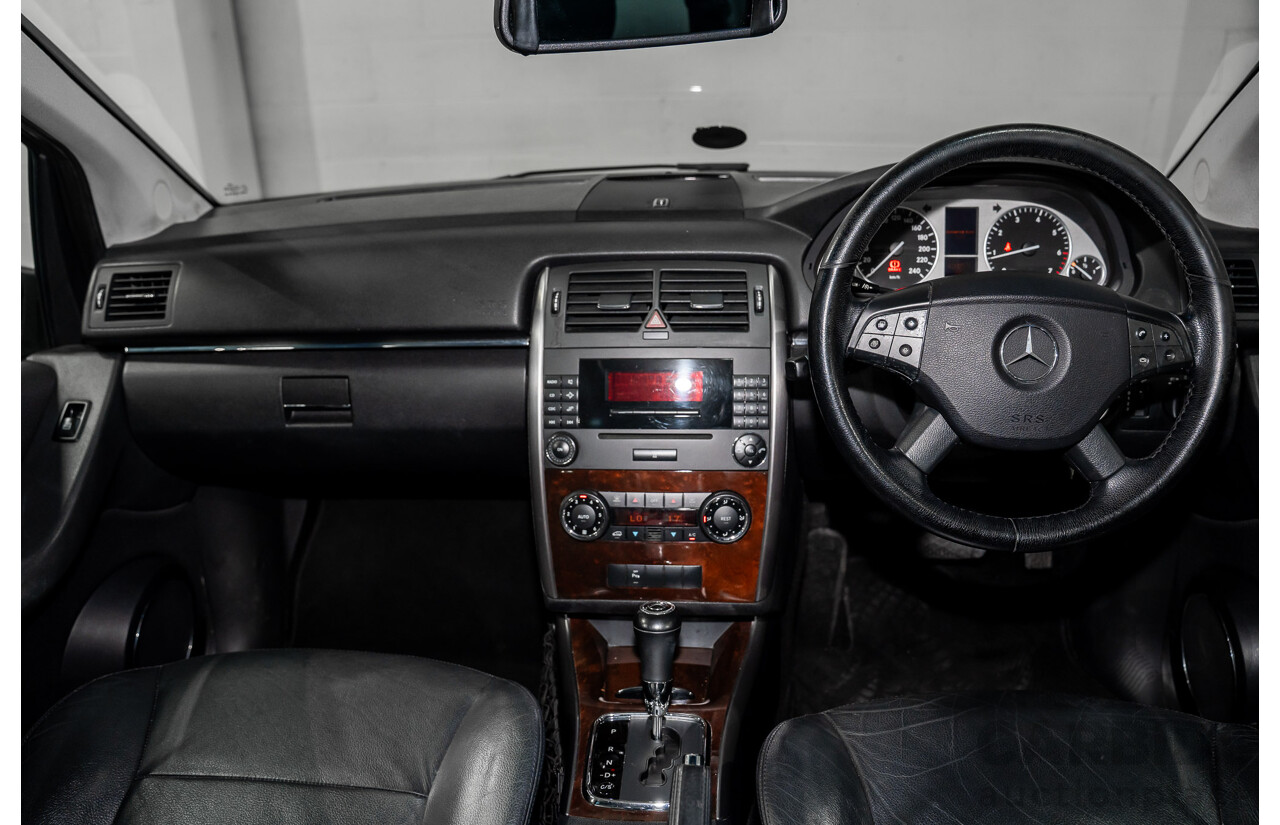 5/2007 Mercedes-Benz B200 Turbo 245 07 Upgrade 5d Hatchback Comet Grey Metallic Turbo 2.0L