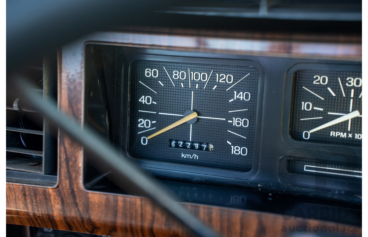 8/1981 Ford Bronco XLT (4x4) 2d Wagon Black 351ci V8 5.8L - Ute Conversion