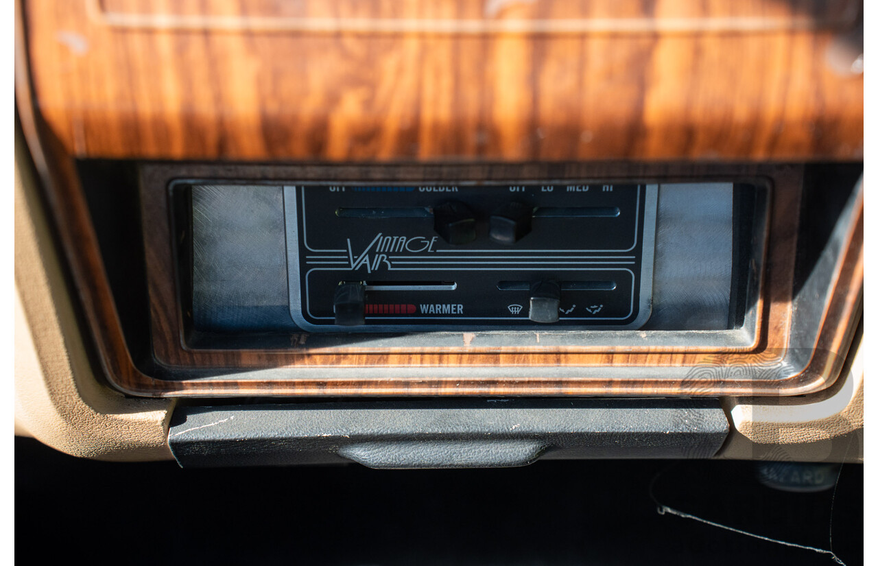 8/1981 Ford Bronco XLT (4x4) 2d Wagon Black 351ci V8 5.8L - Ute Conversion