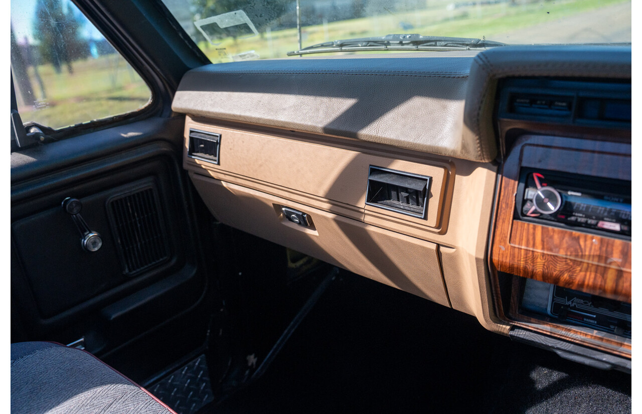 8/1981 Ford Bronco XLT (4x4) 2d Wagon Black 351ci V8 5.8L - Ute Conversion