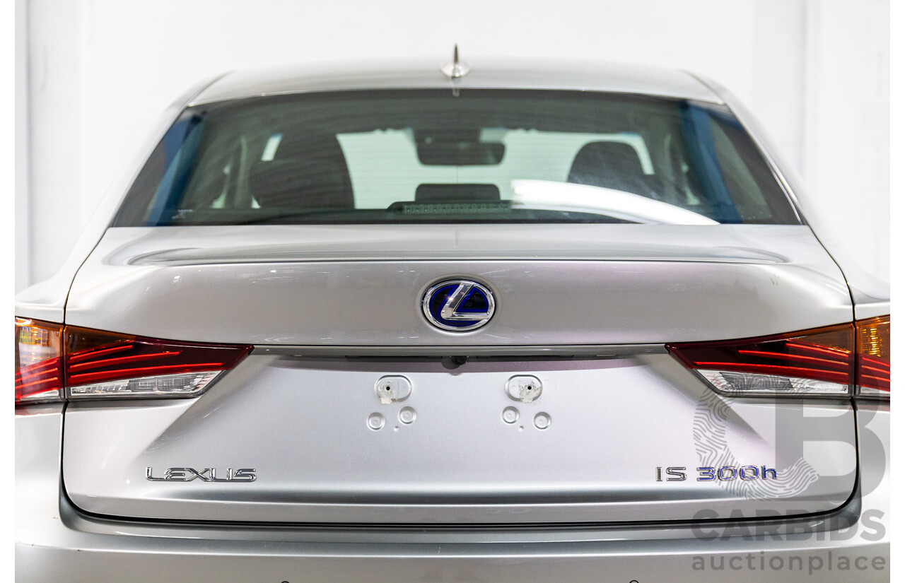 05/2019 Lexus IS300h Luxury Hybrid AVE30R (RWD) 4d Sedan Titanium Silver Metallic 2.5L - Hybrid