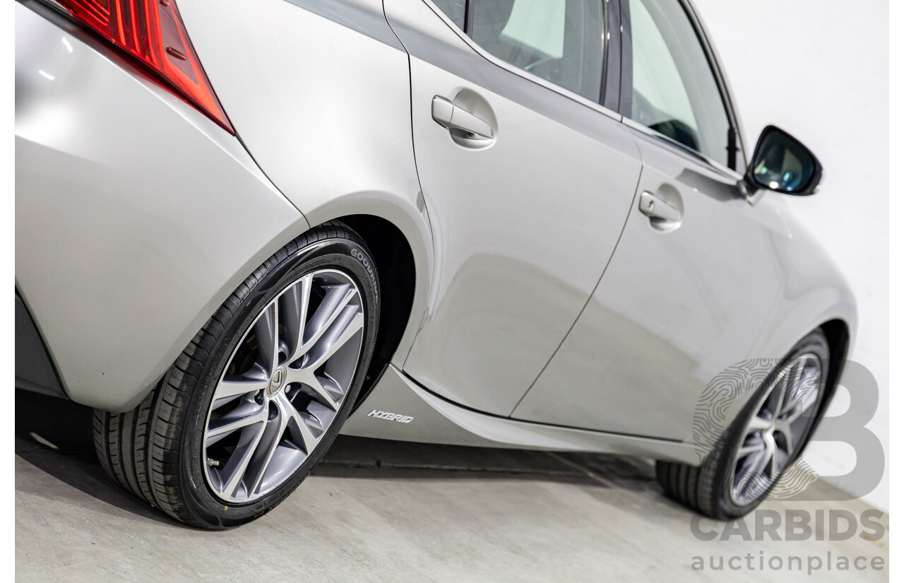 05/2019 Lexus IS300h Luxury Hybrid AVE30R (RWD) 4d Sedan Titanium Silver Metallic 2.5L - Hybrid