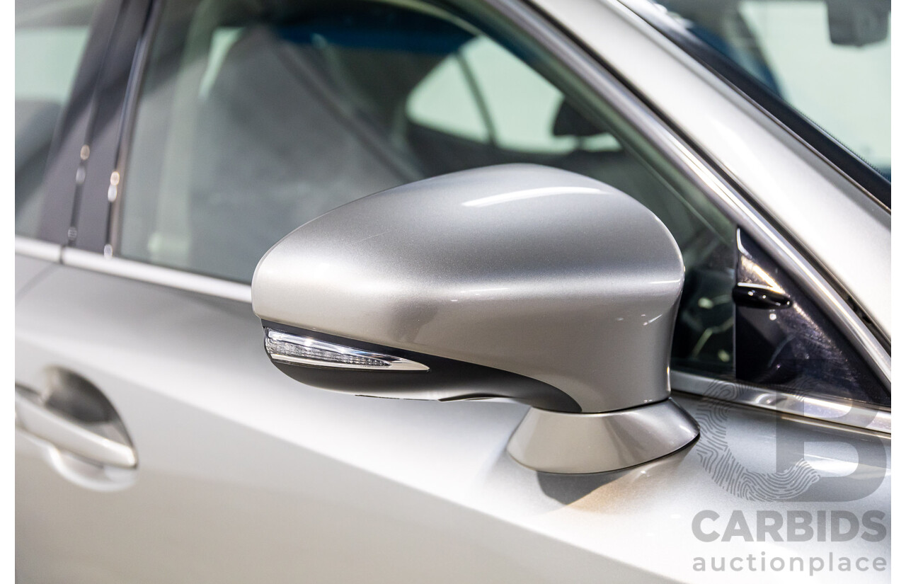 05/2019 Lexus IS300h Luxury Hybrid AVE30R (RWD) 4d Sedan Titanium Silver Metallic 2.5L - Hybrid