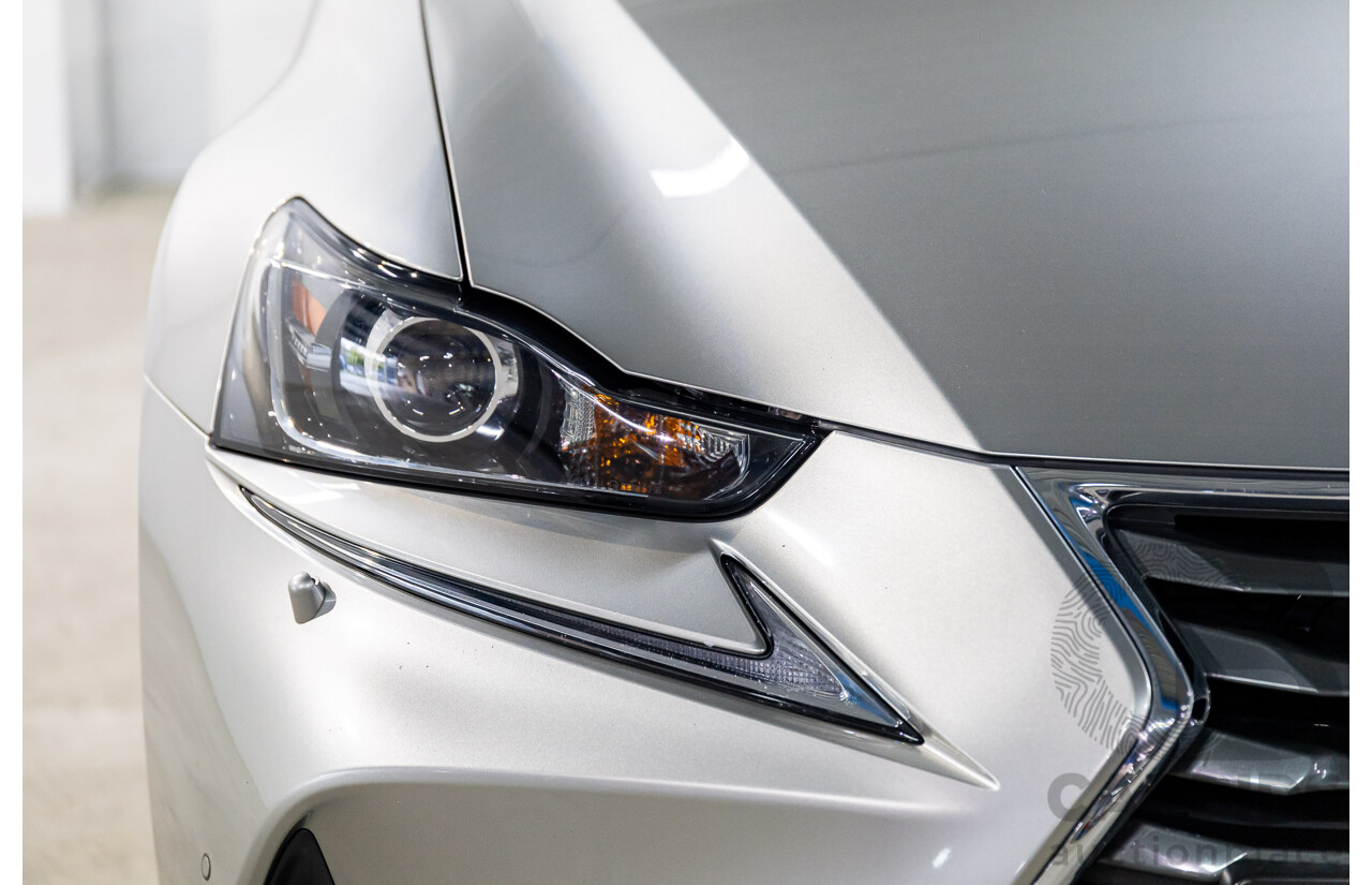 05/2019 Lexus IS300h Luxury Hybrid AVE30R (RWD) 4d Sedan Titanium Silver Metallic 2.5L - Hybrid