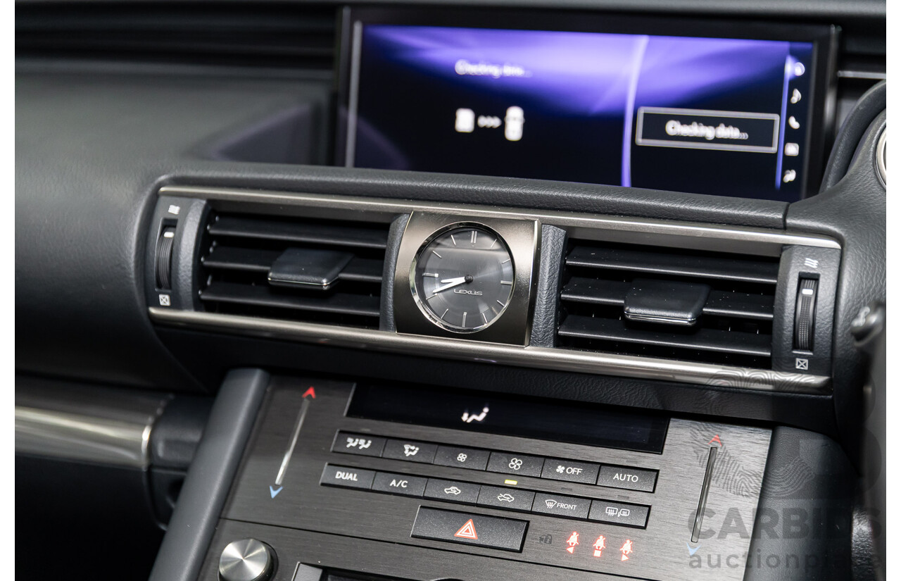 05/2019 Lexus IS300h Luxury Hybrid AVE30R (RWD) 4d Sedan Titanium Silver Metallic 2.5L - Hybrid